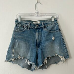 Abercrombie & Fitch 4” Mom Short High Rise (Curve Love)